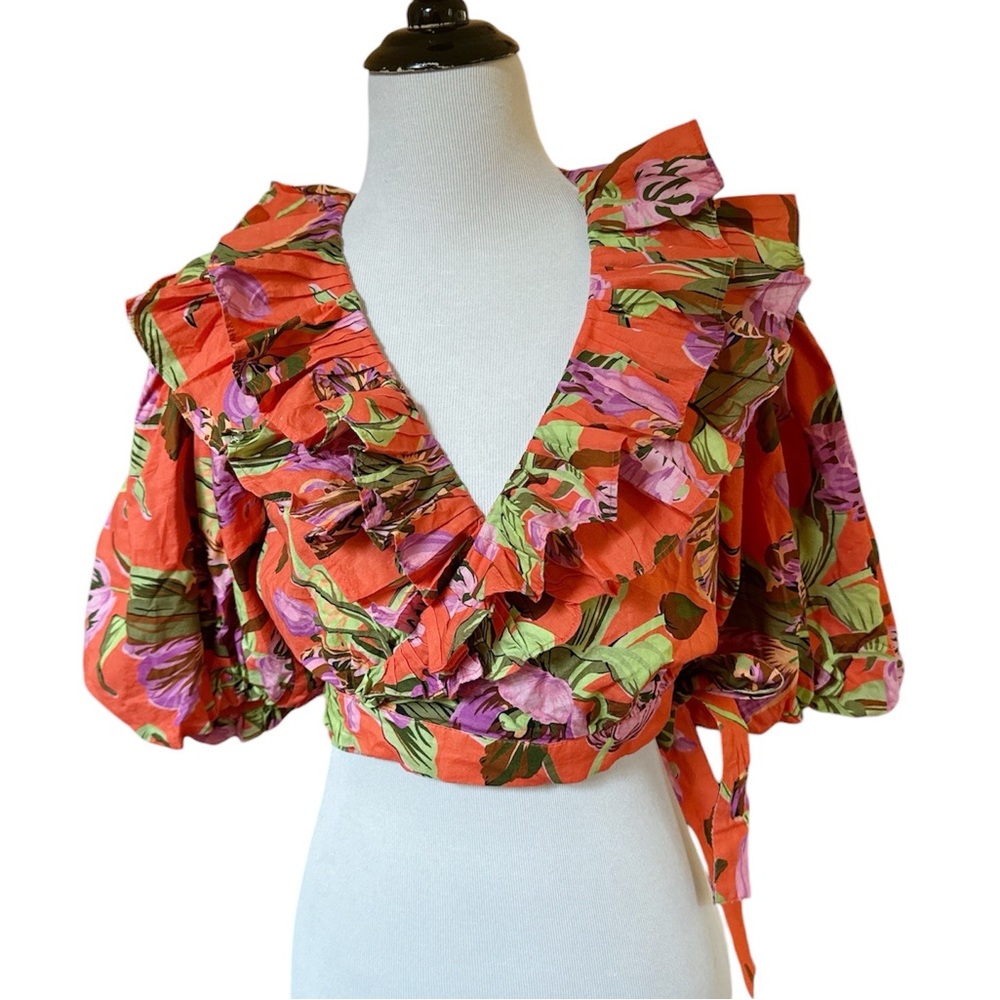Love the Label puff sleeve crop wrap top size Small